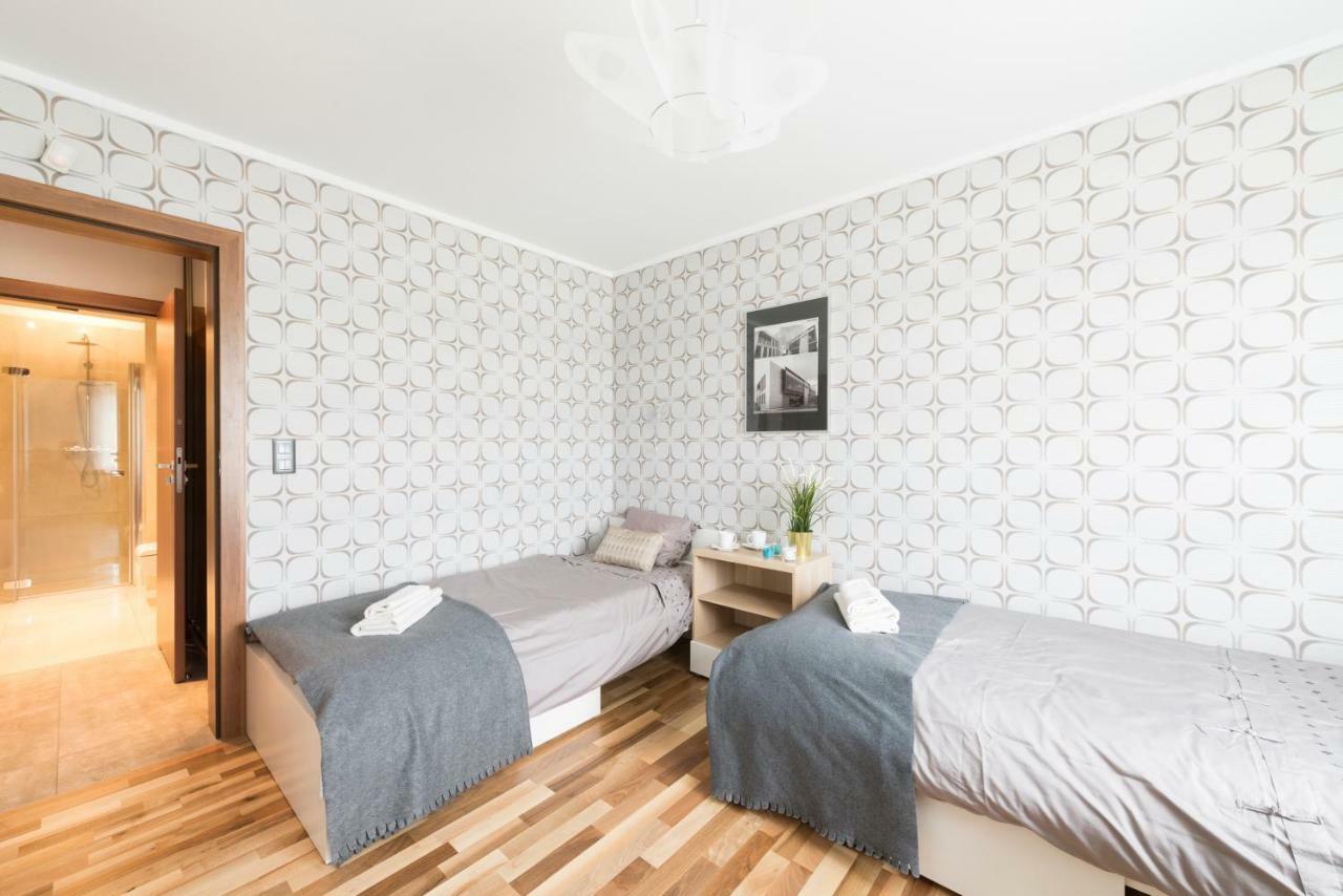 Apartament Kalinowo Golf - Salon Z Opcja Spania, Kuchnia I 2 Sypialnie, 1-6 Osob 尼苏利采 外观 照片